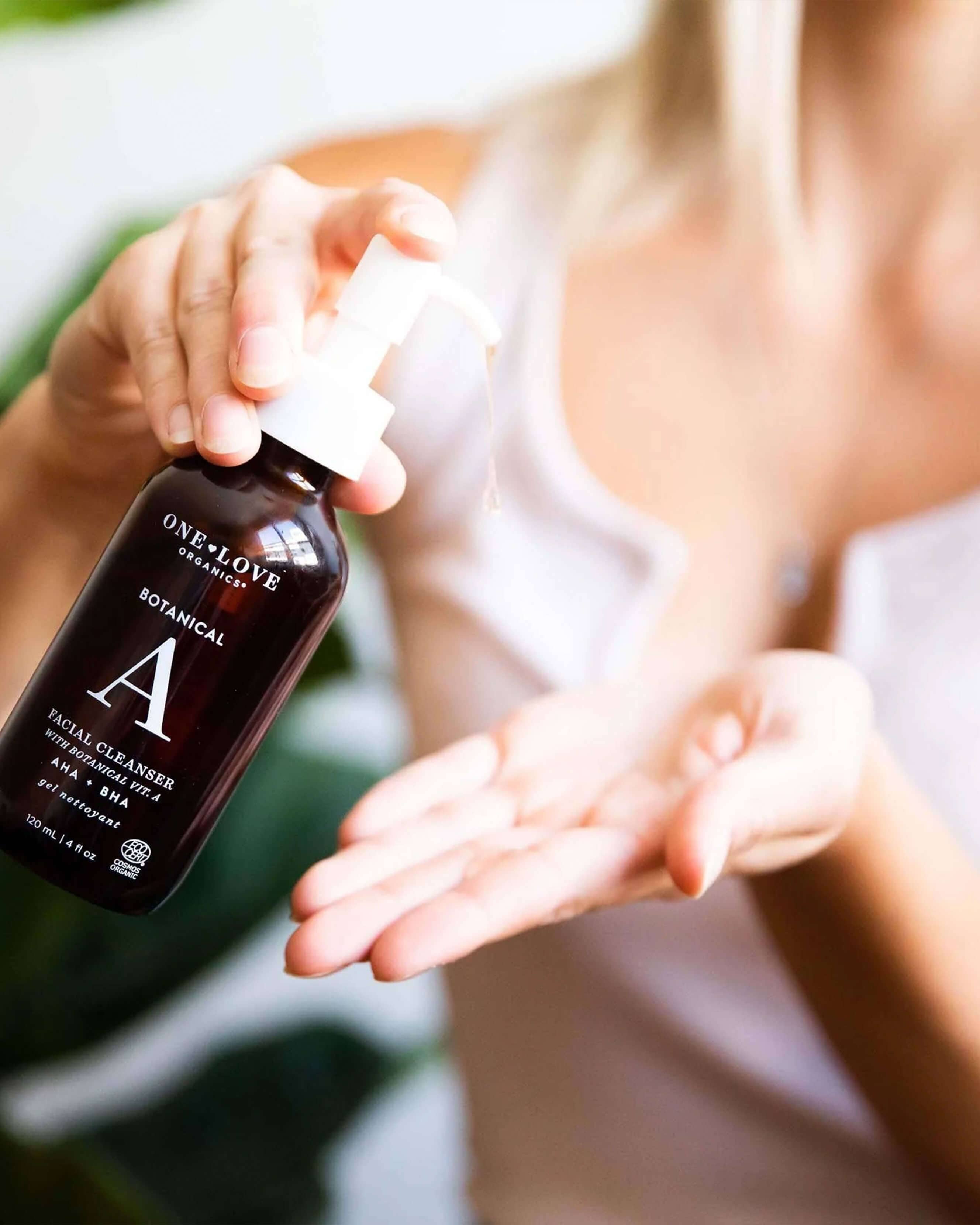 Mini Botanical A Facial Cleanser 2