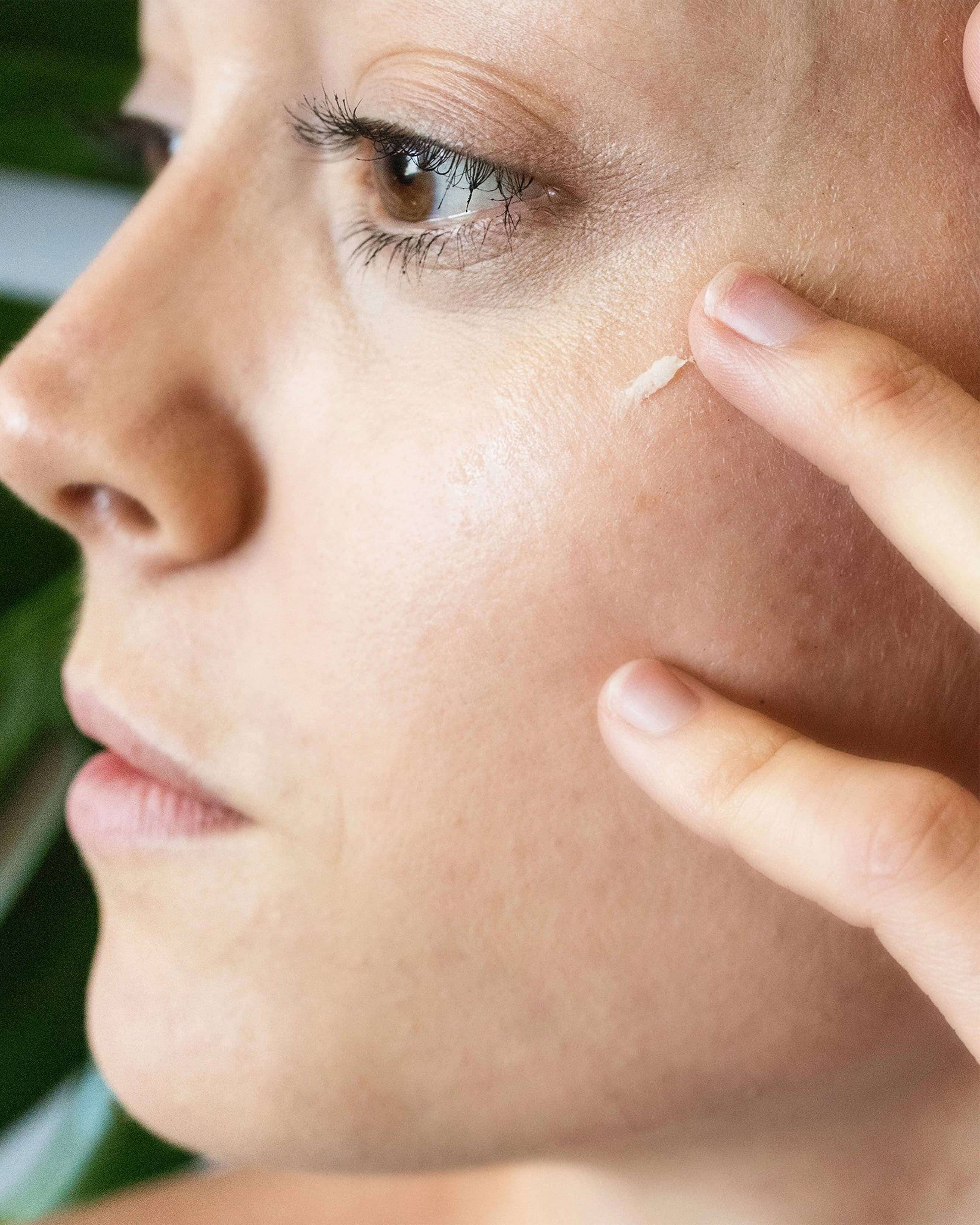 Botanical E Eye Balm 2