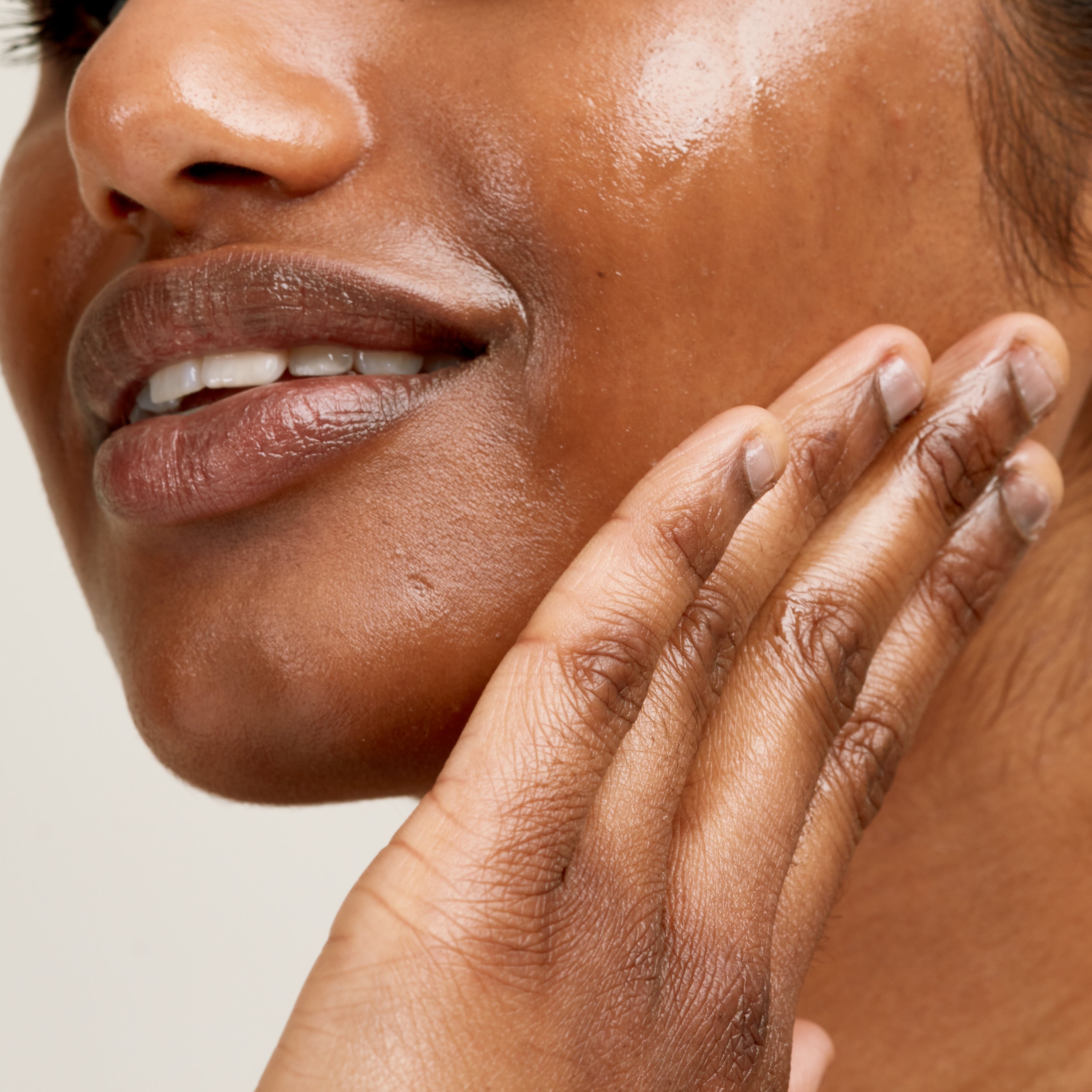 Carbon Star™ Face Oil Mini 3