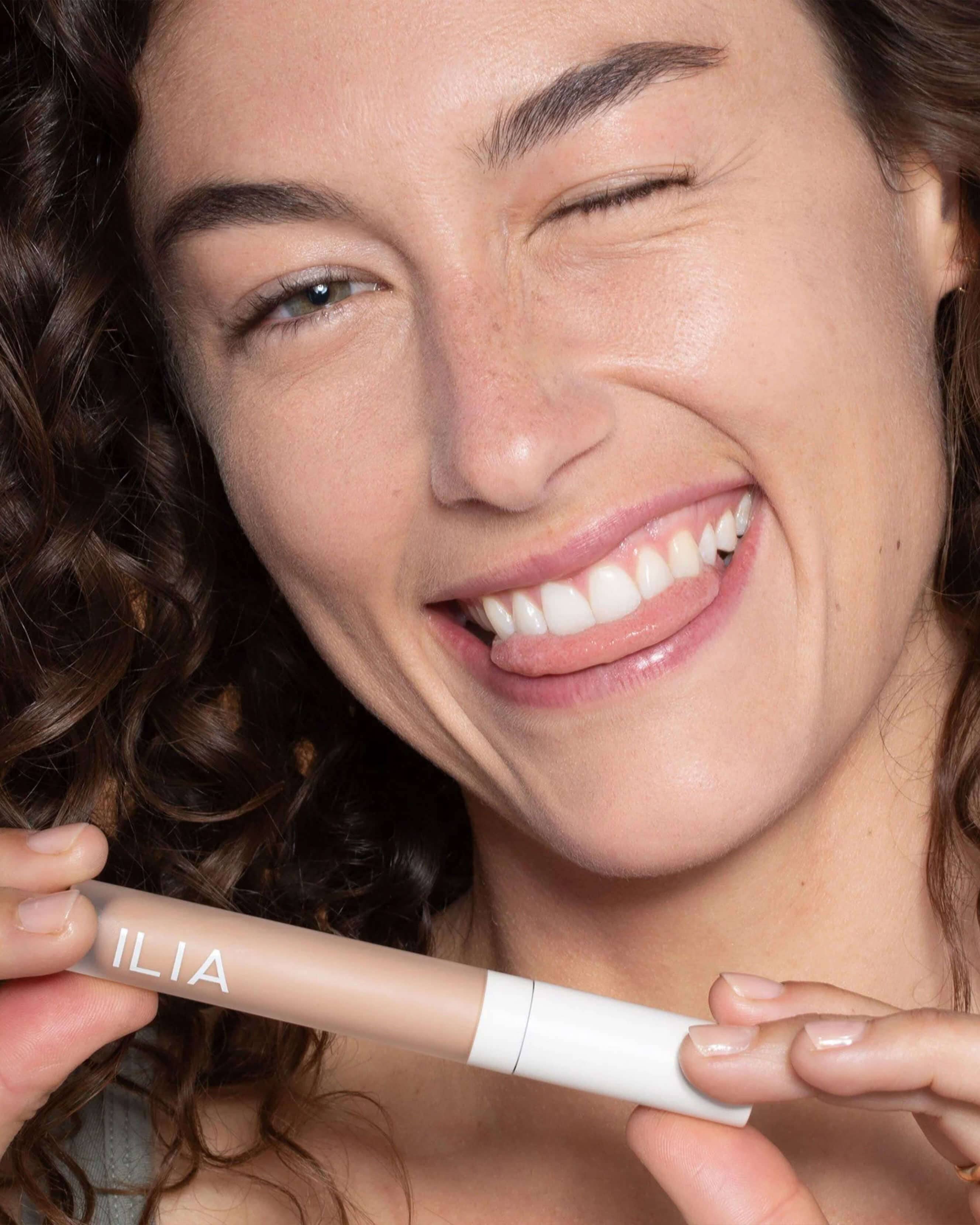 True Skin Serum Concealer 9