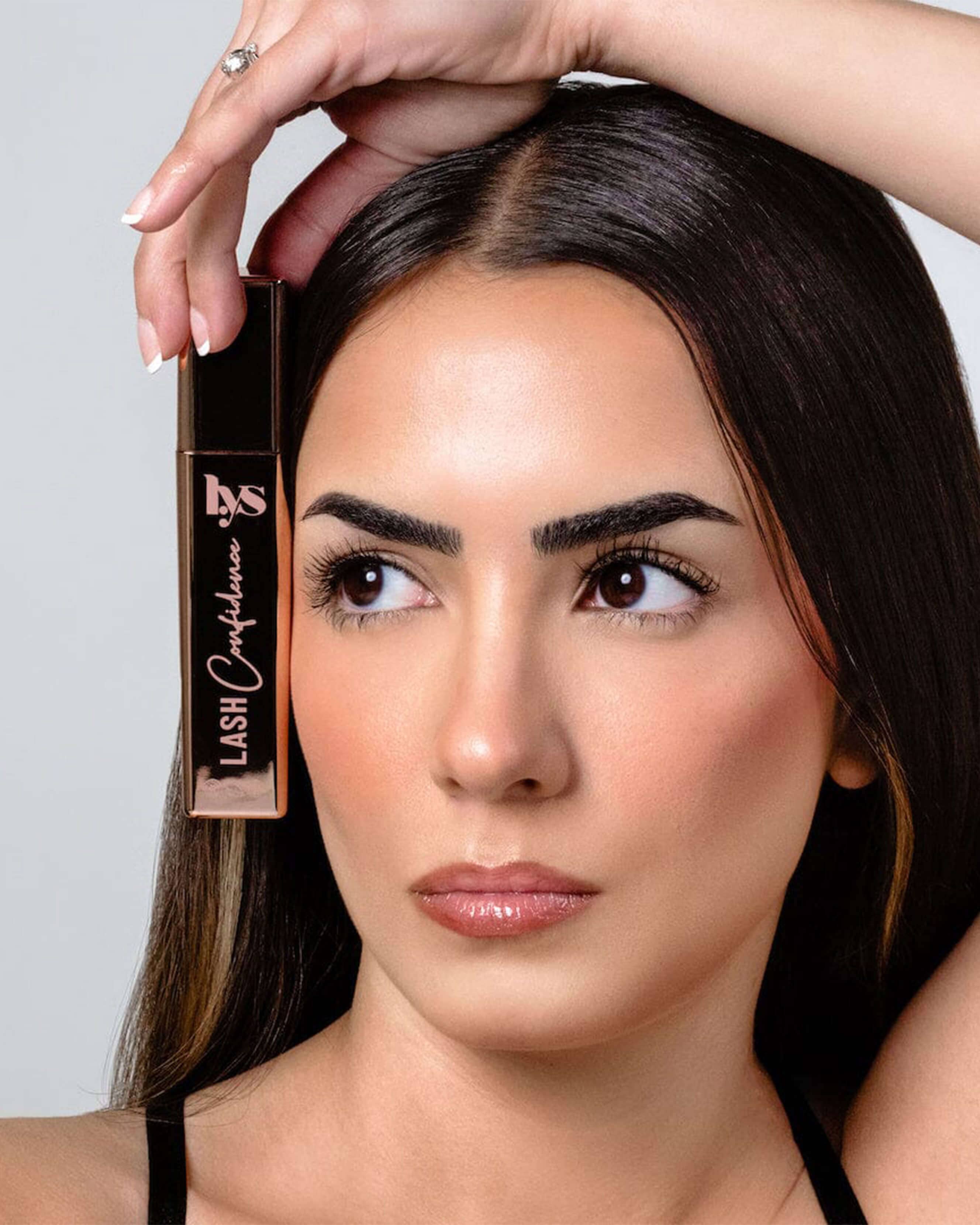 Lash Confidence Volume + Length + Curl Clean Mascara 14