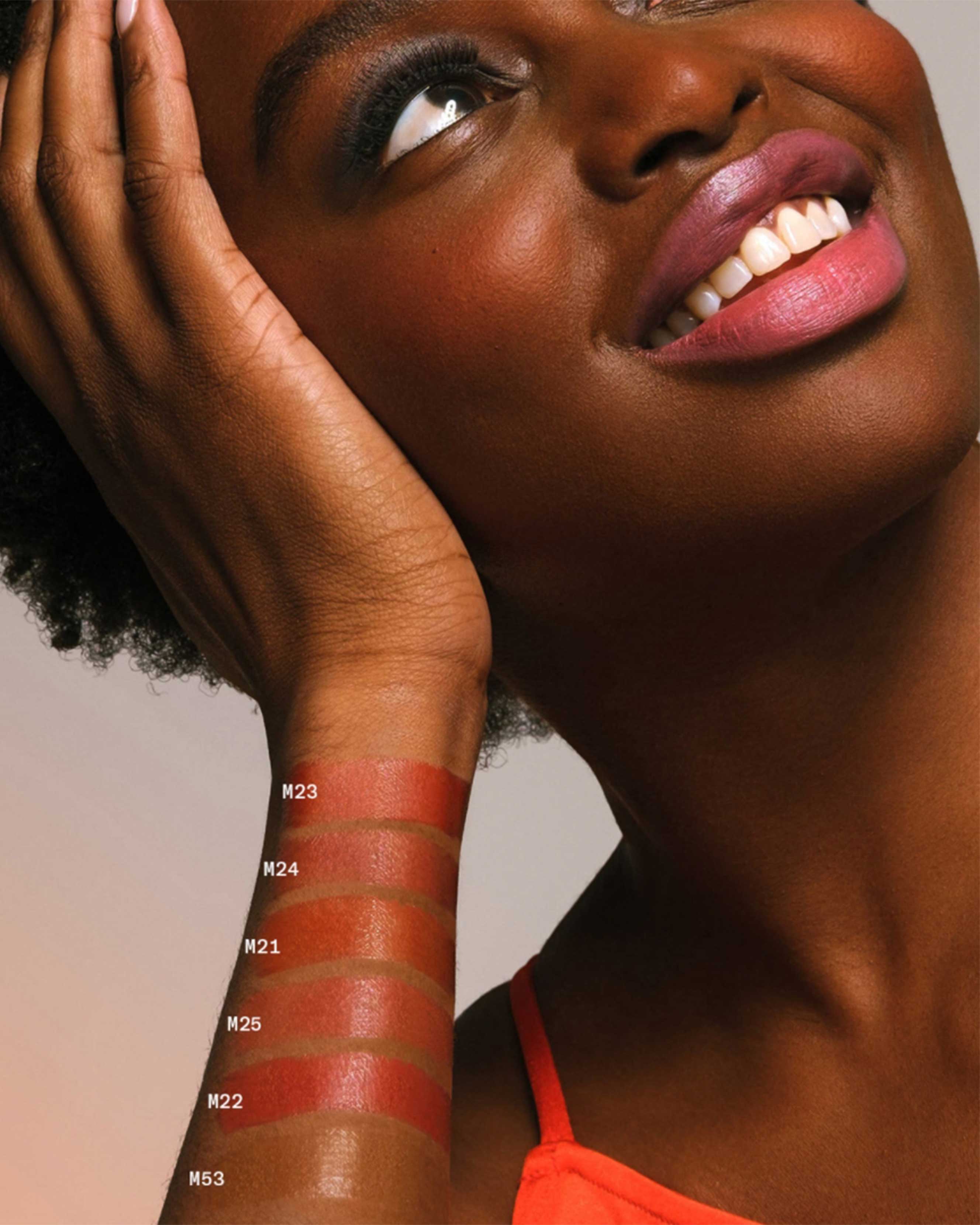 Hydrating Shine Lip Balm 3