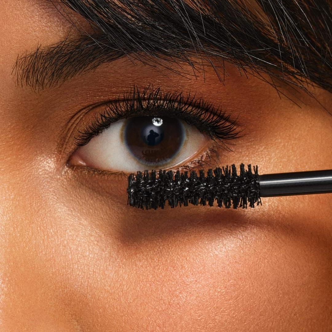 Volumizing Mascara 2
