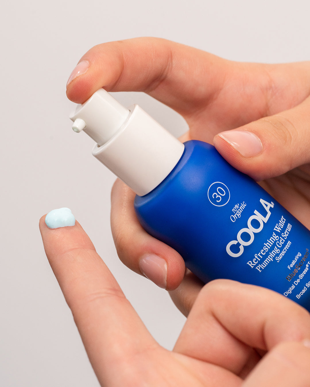 Refreshing Water Plumping Gel Serum 3