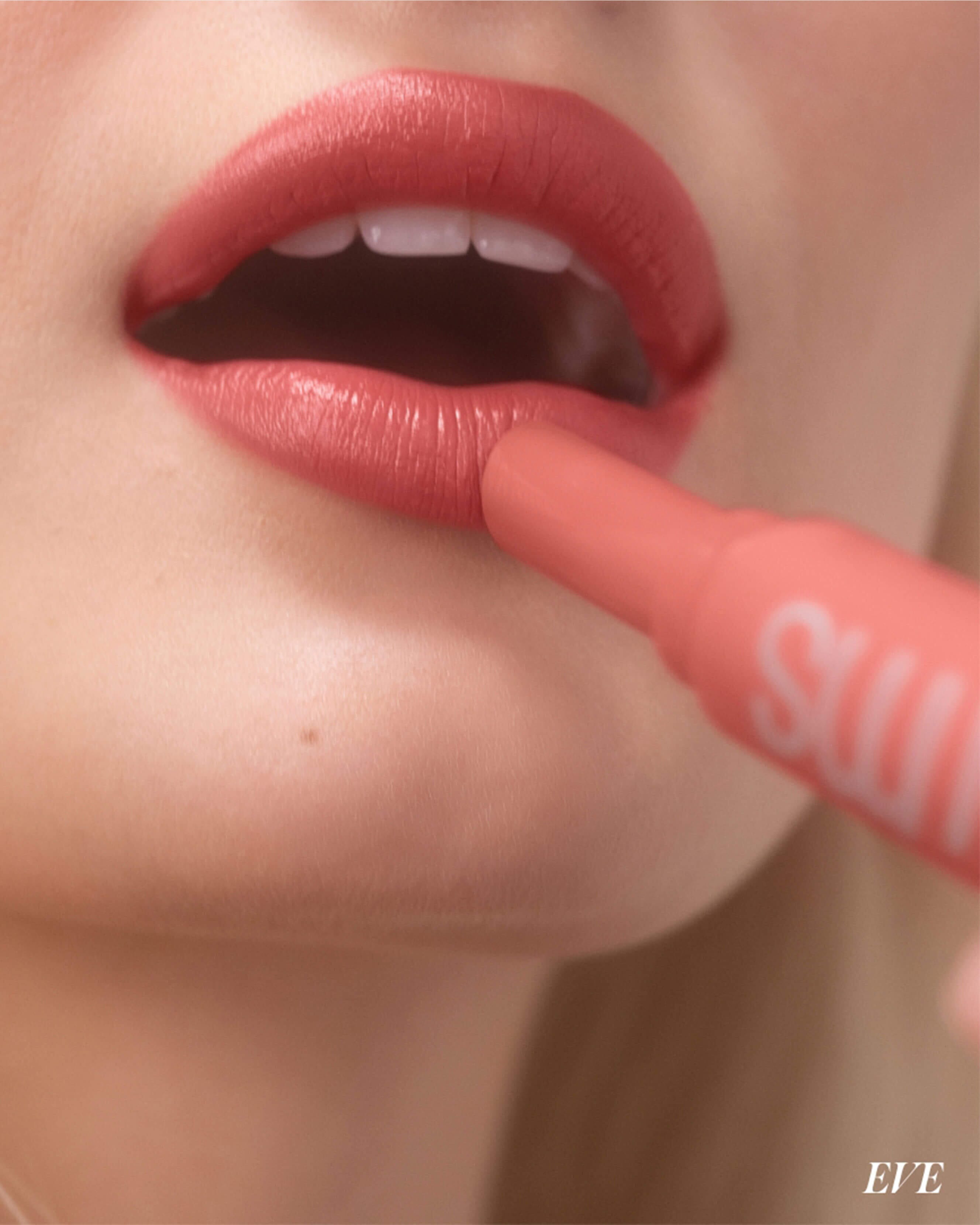 Legendary Serum Lipstick: The Nudes 13