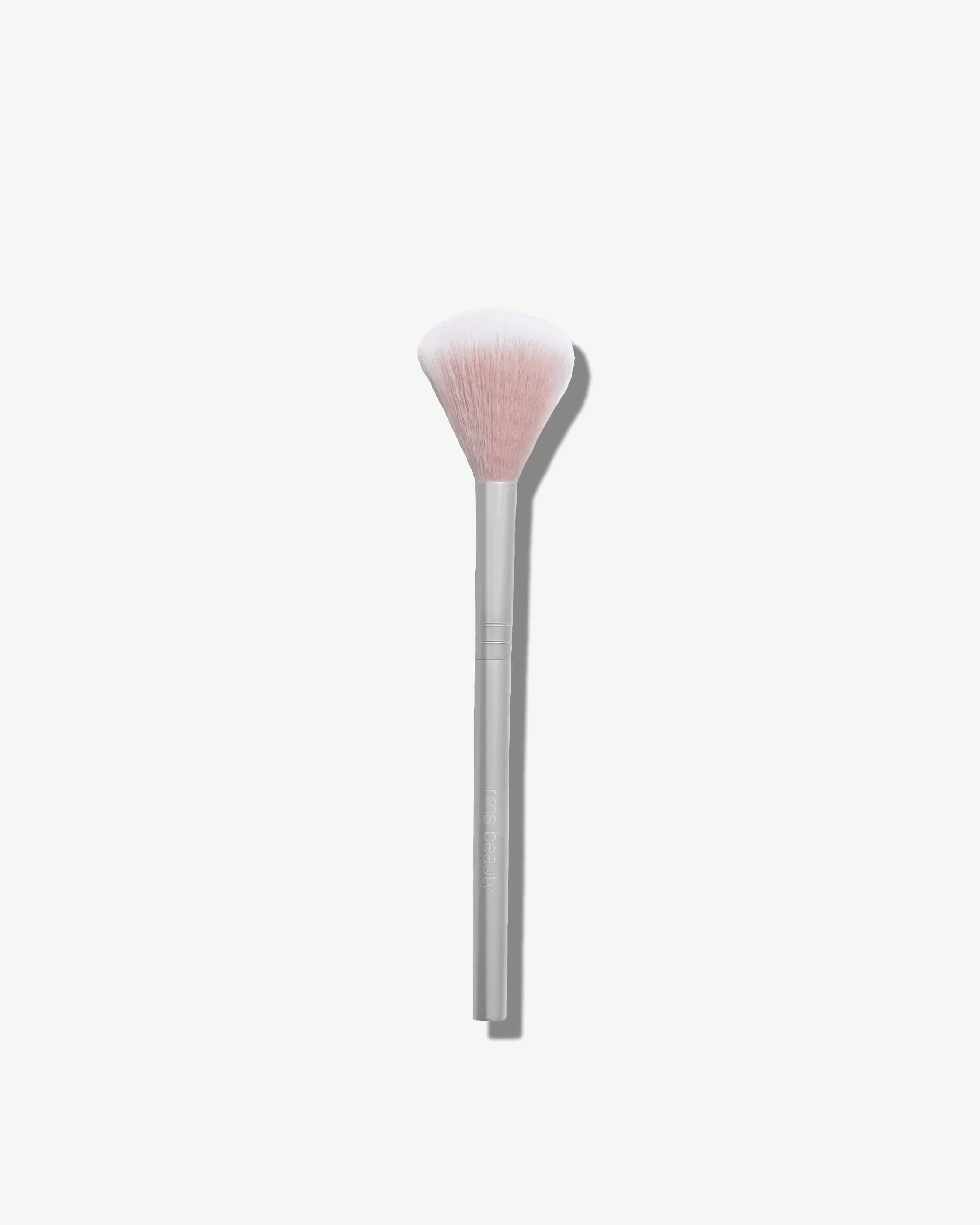 Skin2Skin Classic Fan Brush 1