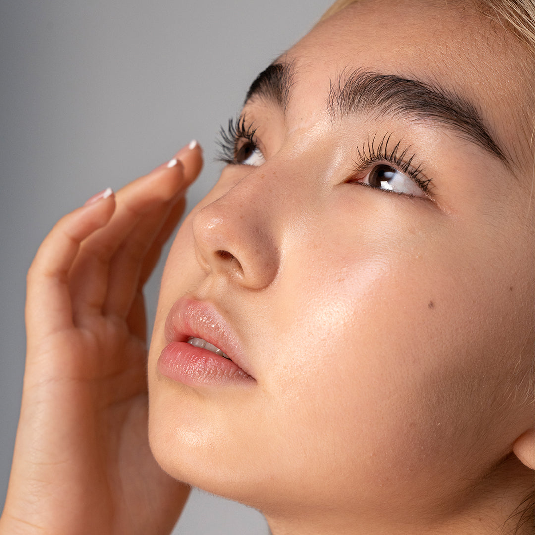Straight Up™ Volumizing Peptide Mascara 13