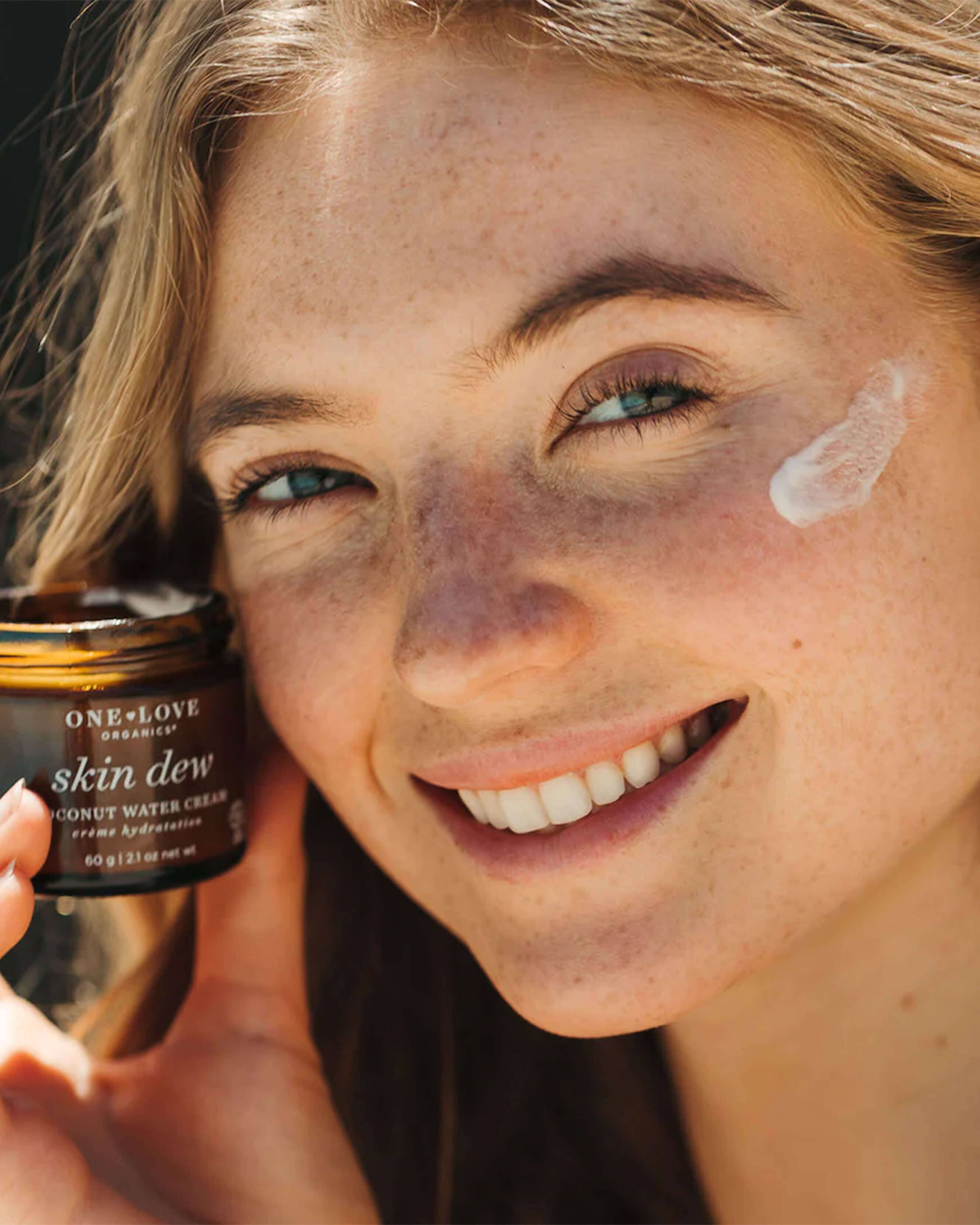 Skin Dew Coconut Water Cream 8