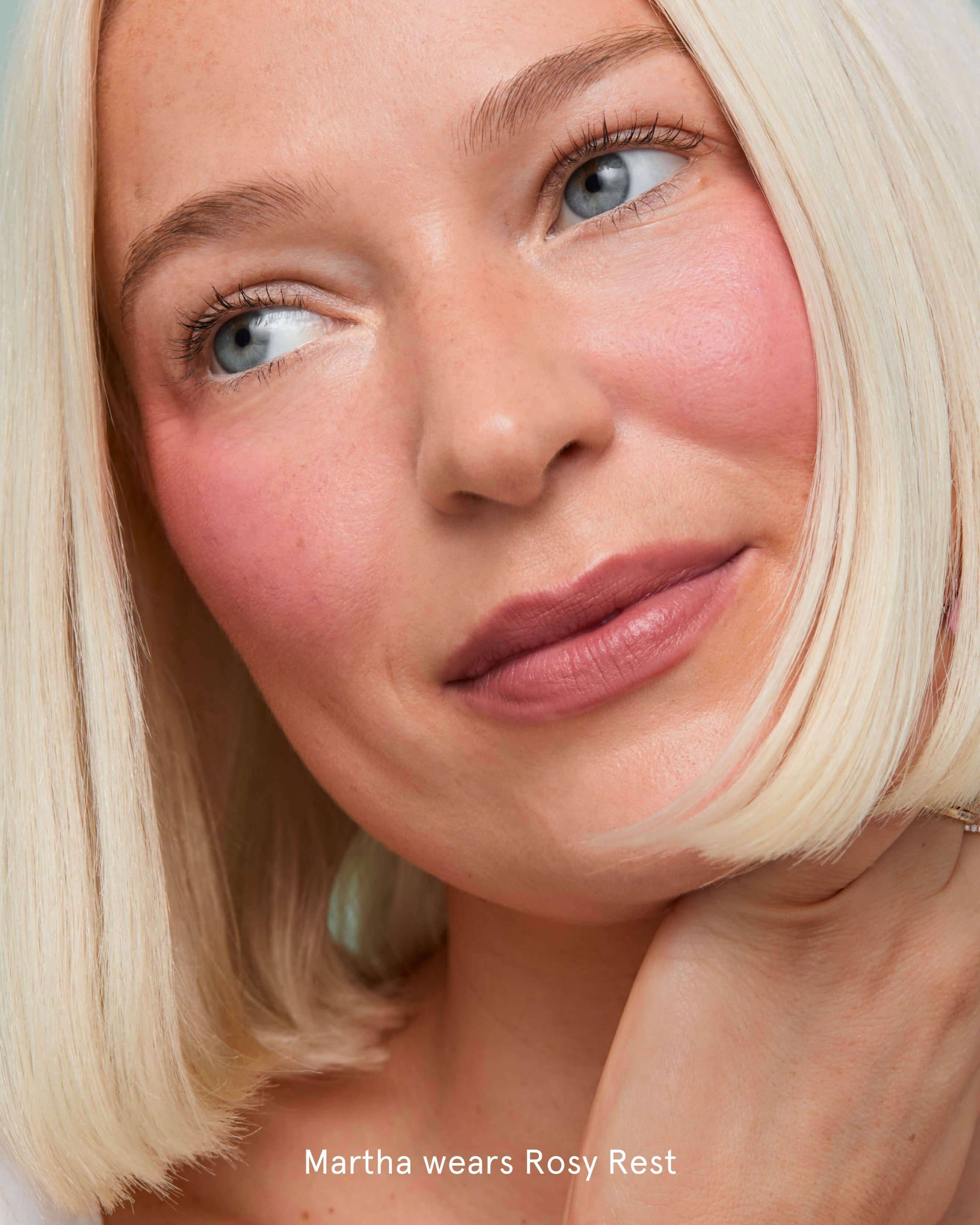 Blurring Pillow Blush 10