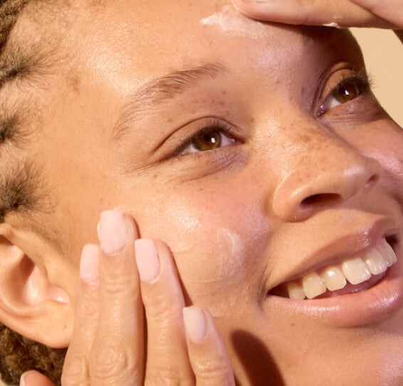 The Age-Defying Skincare Gift Set 2