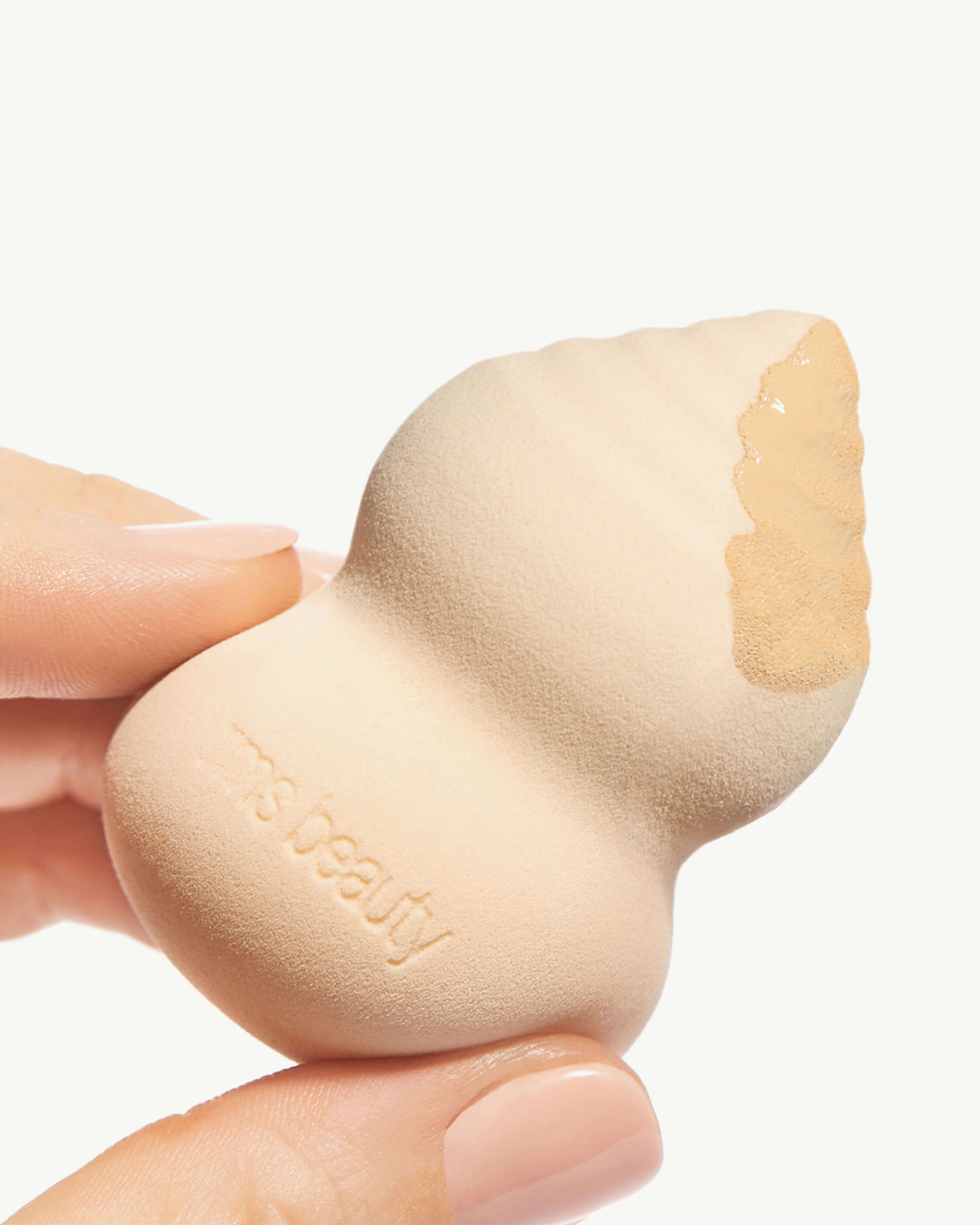 Skin2Skin Beauty Sponge 1