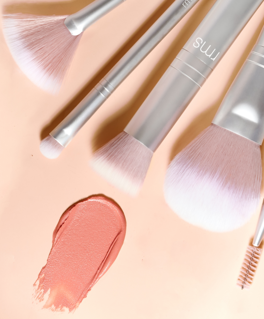 Skin2Skin Blush Brush 2