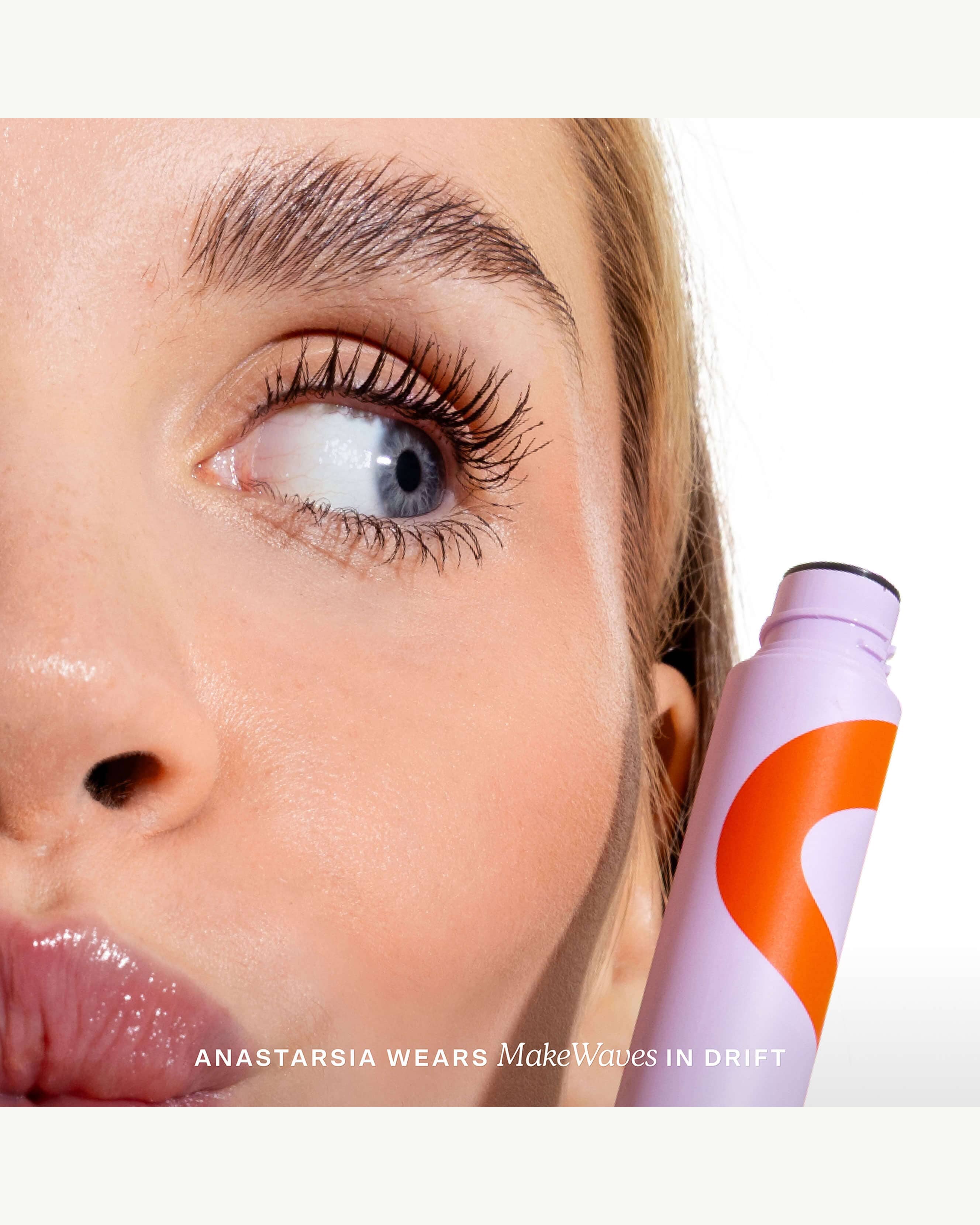 MakeWaves® Mascara 2