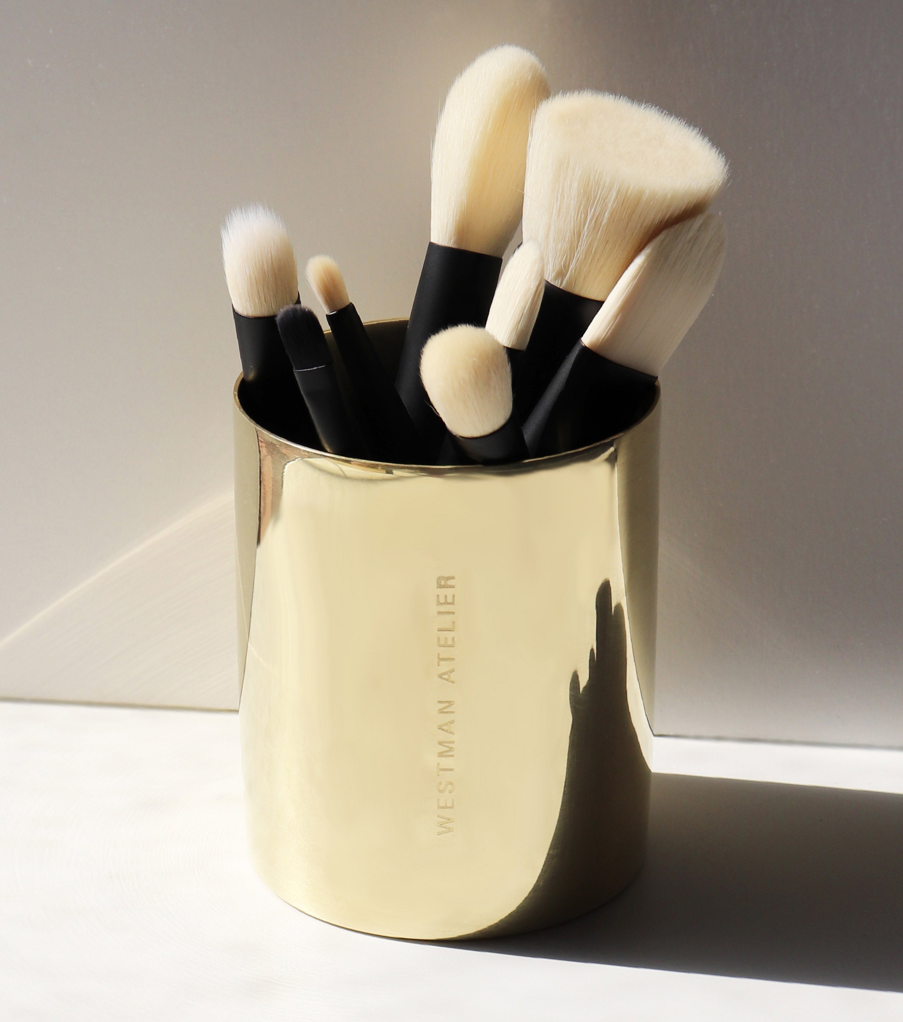 Guld Kuppen Brush Cup 1