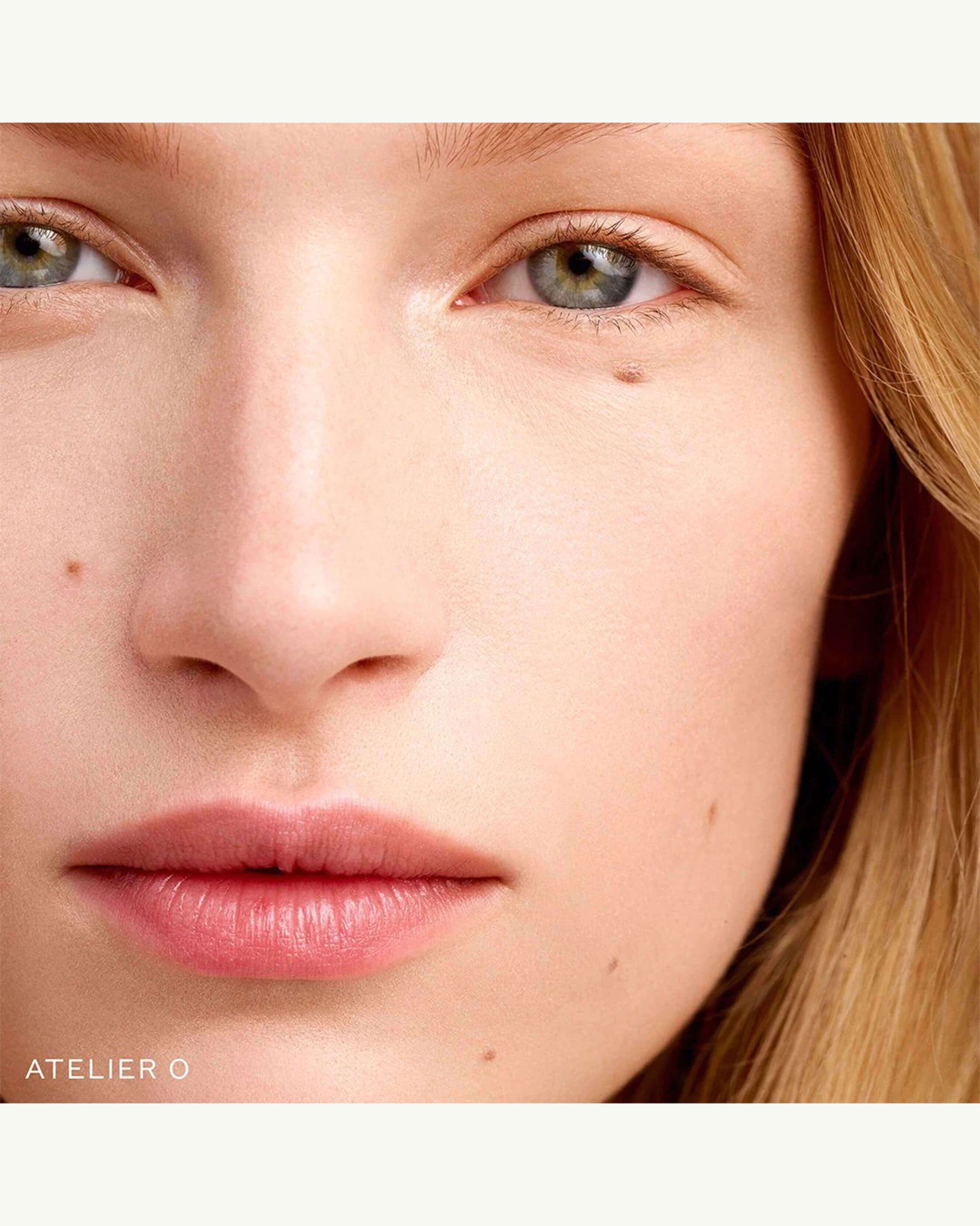 Vital Skin Foundation Stick - Atelier V 2