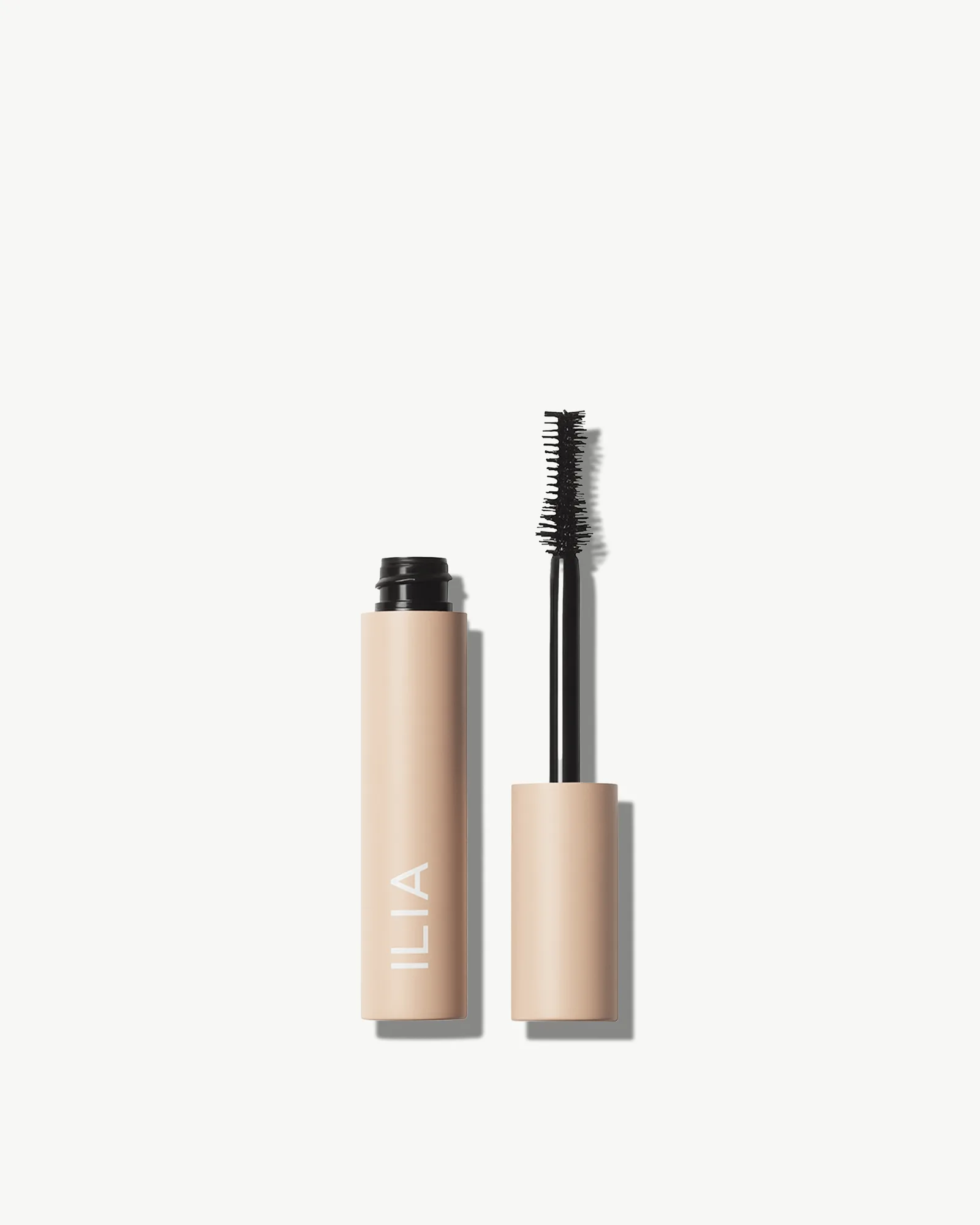Fullest Volumizing Mascara 1