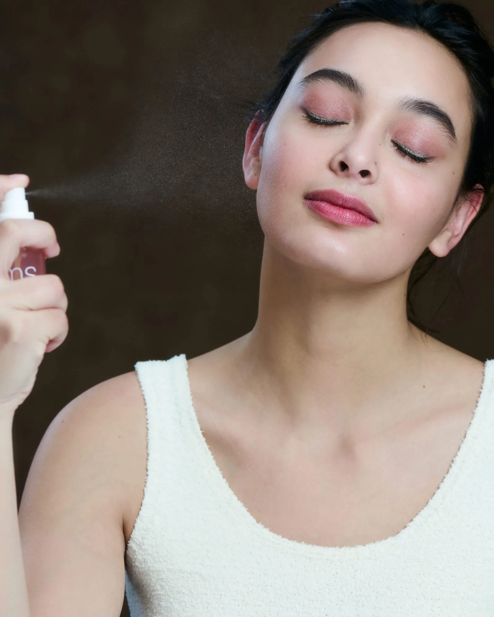 Radiance Lock Setting Mist 4