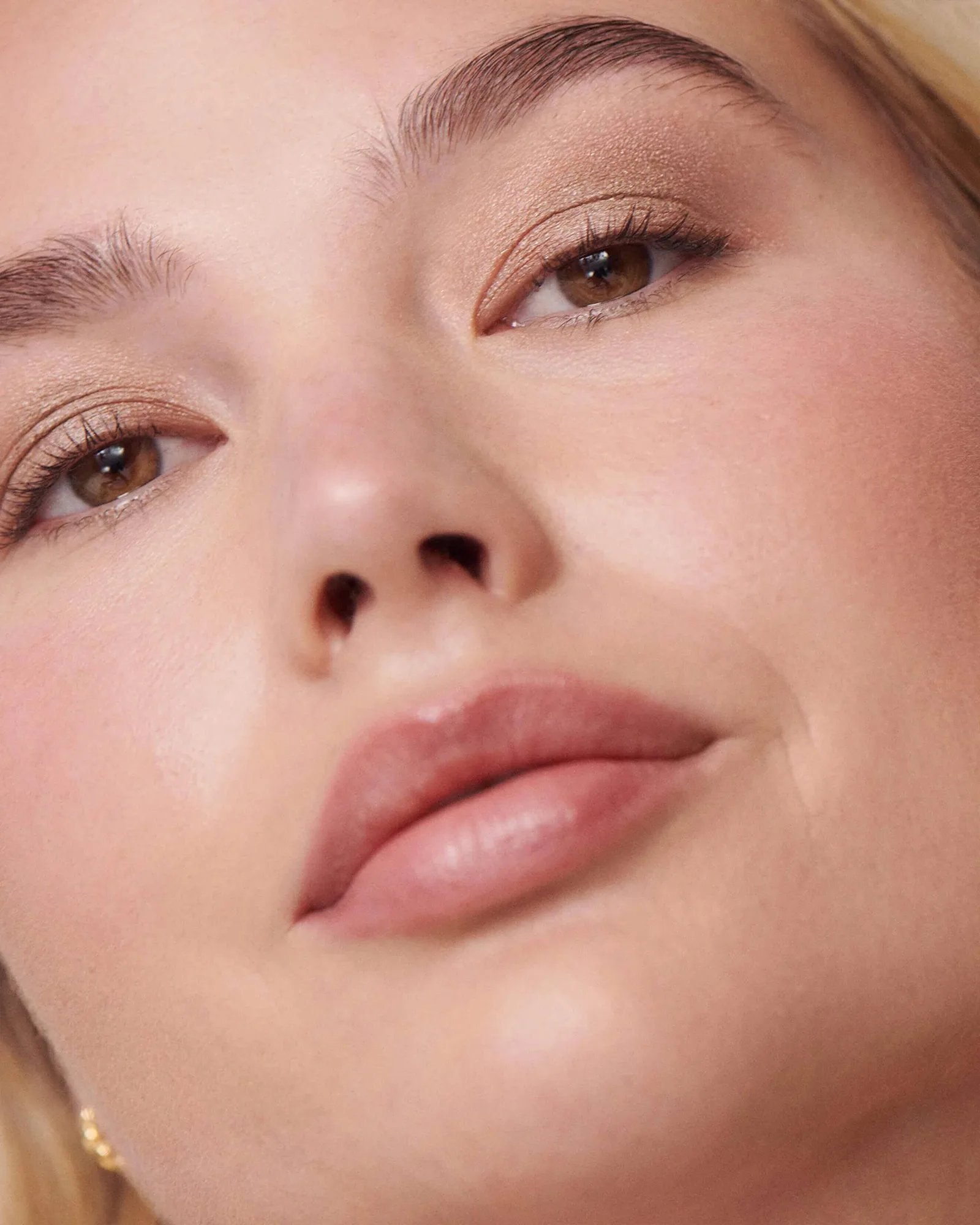 Liquid Powder Eye Tint 3