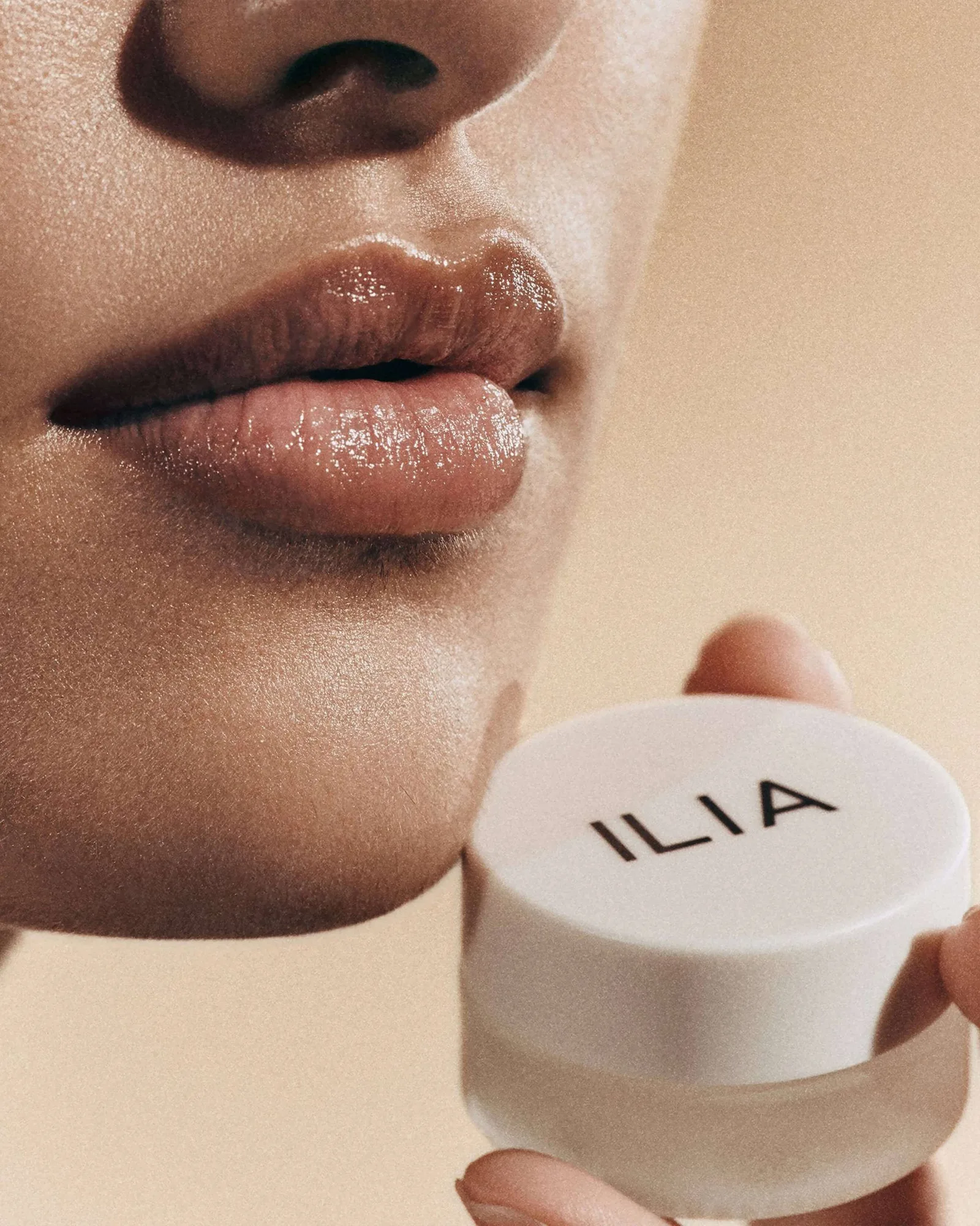 Lip Wrap Overnight Mask 3
