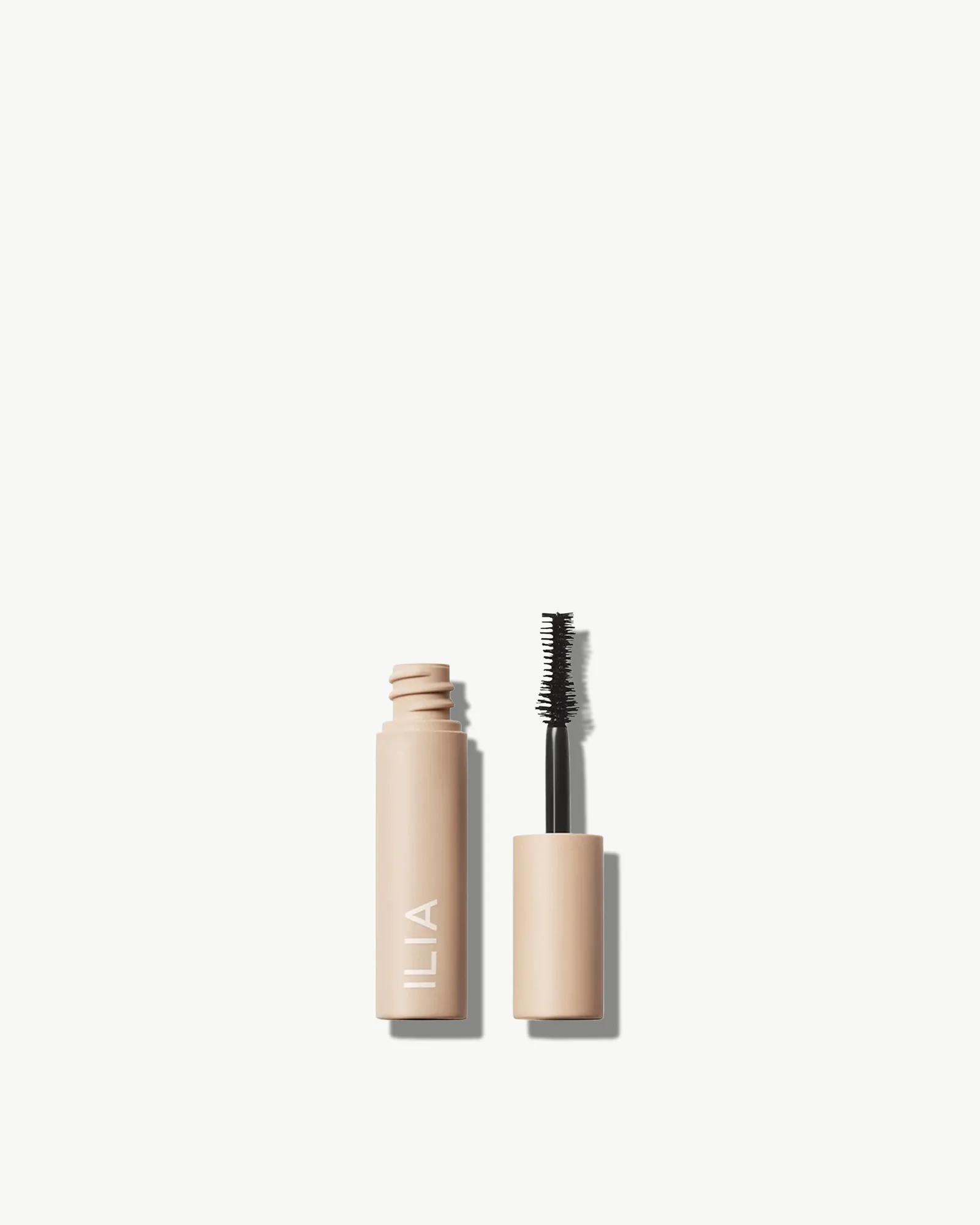 Fullest Volumizing Mascara 11
