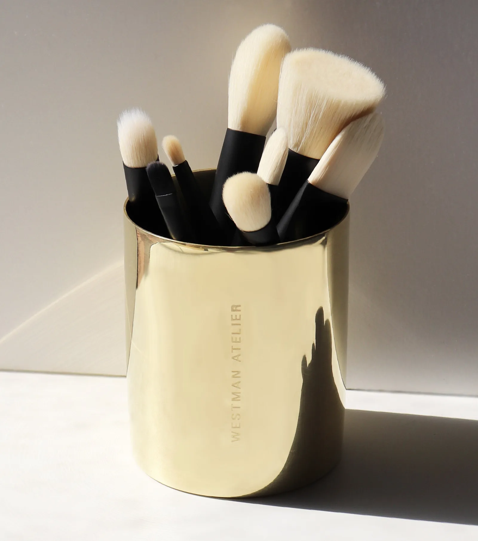 Guld Kuppen Brush Cup 2