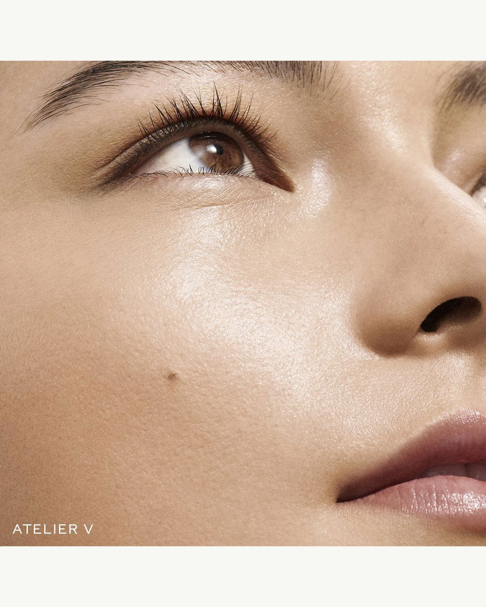 Vital Skin Foundation Stick 8