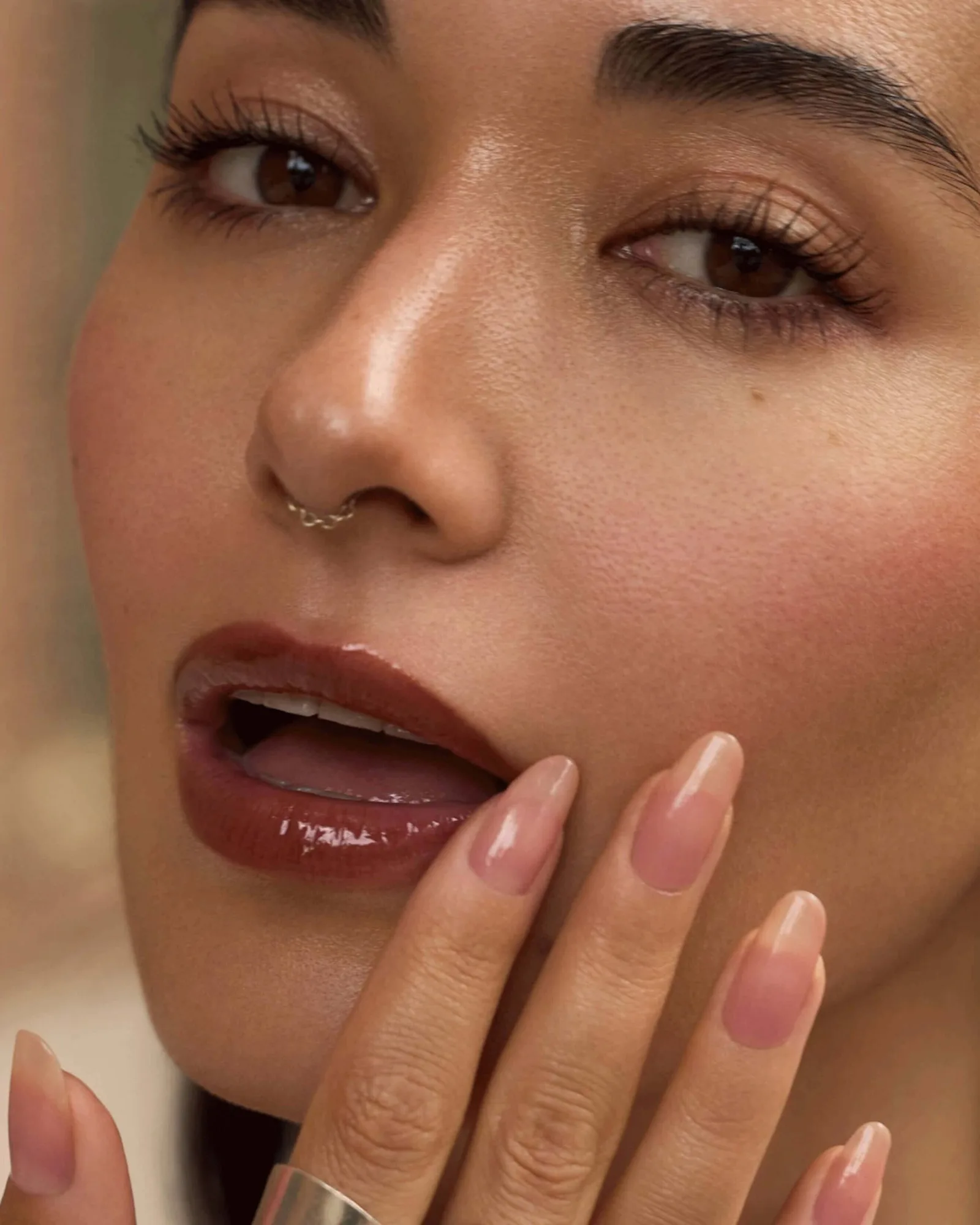 Delicate Gloss 7