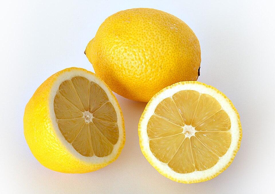 Citrus limon (Lemon) fruit oil 1
