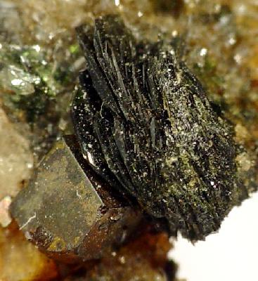 Magnesium Aluminum Silicate 3