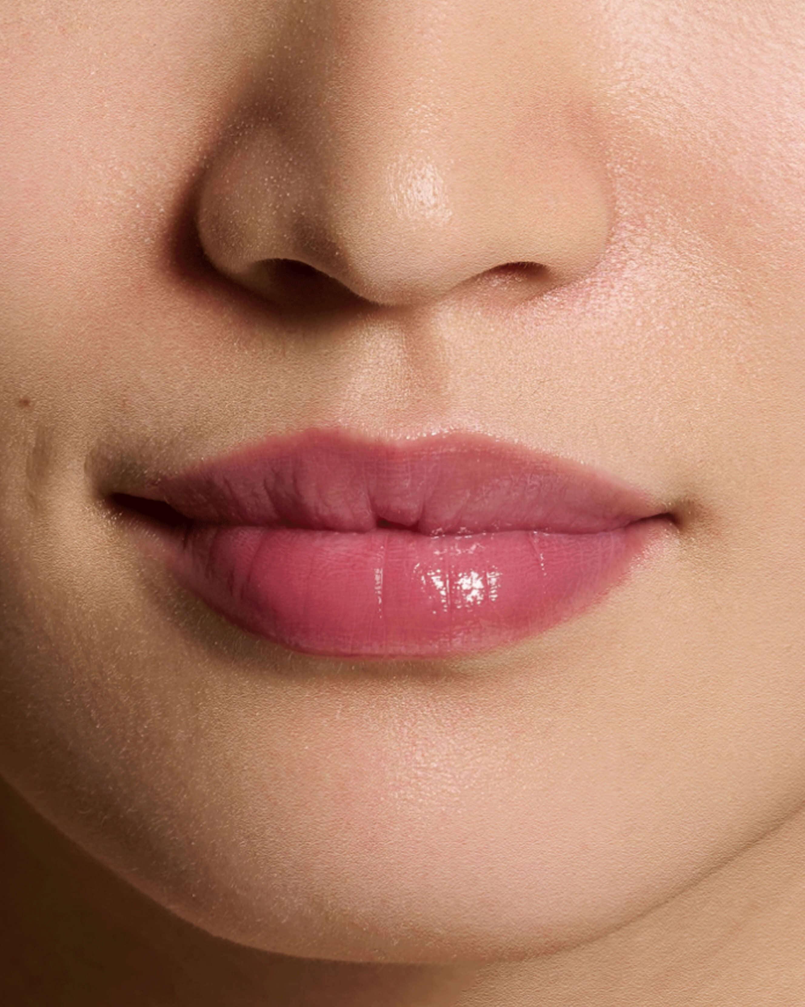 Delicate Gloss 5