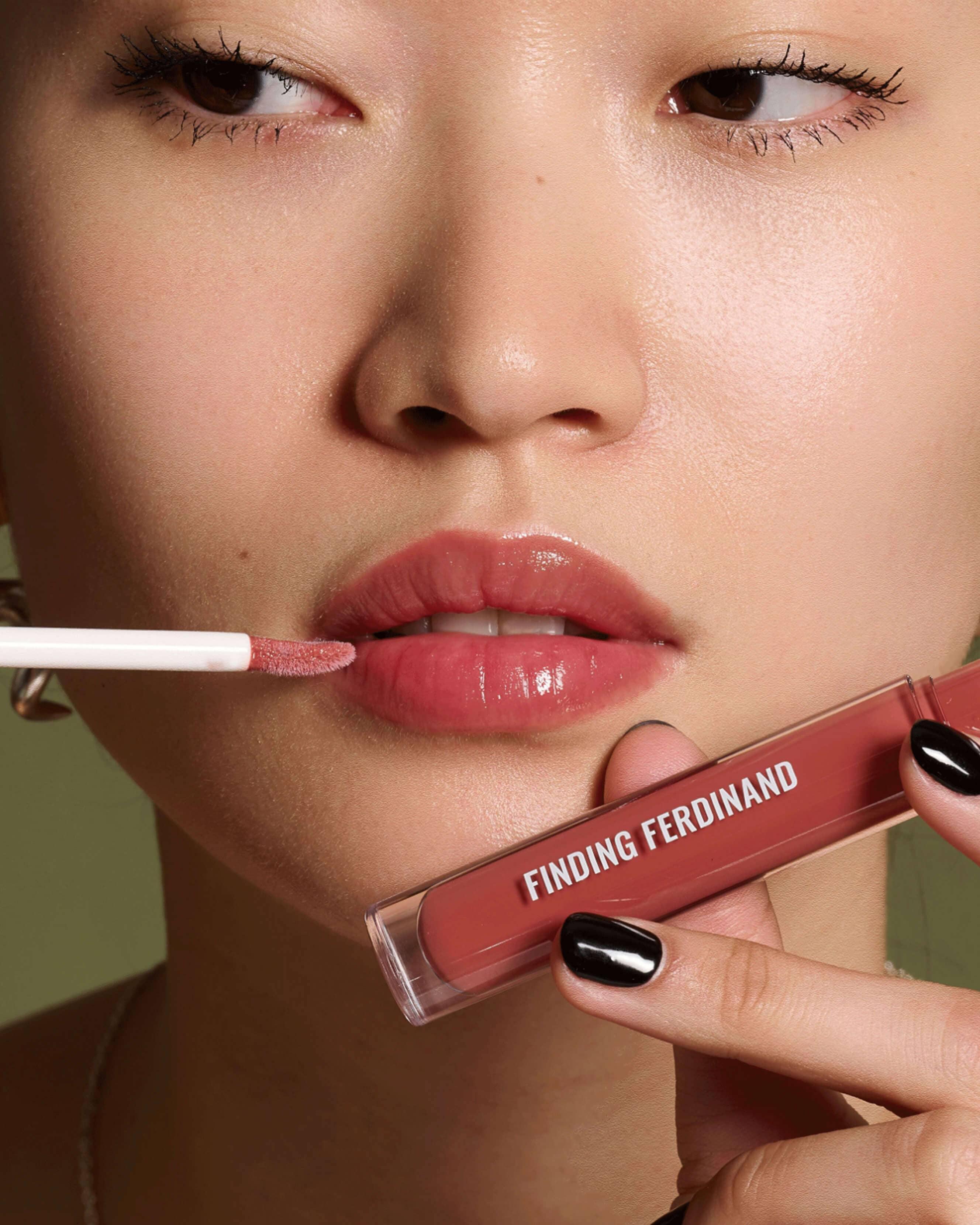 Delicate Gloss 8