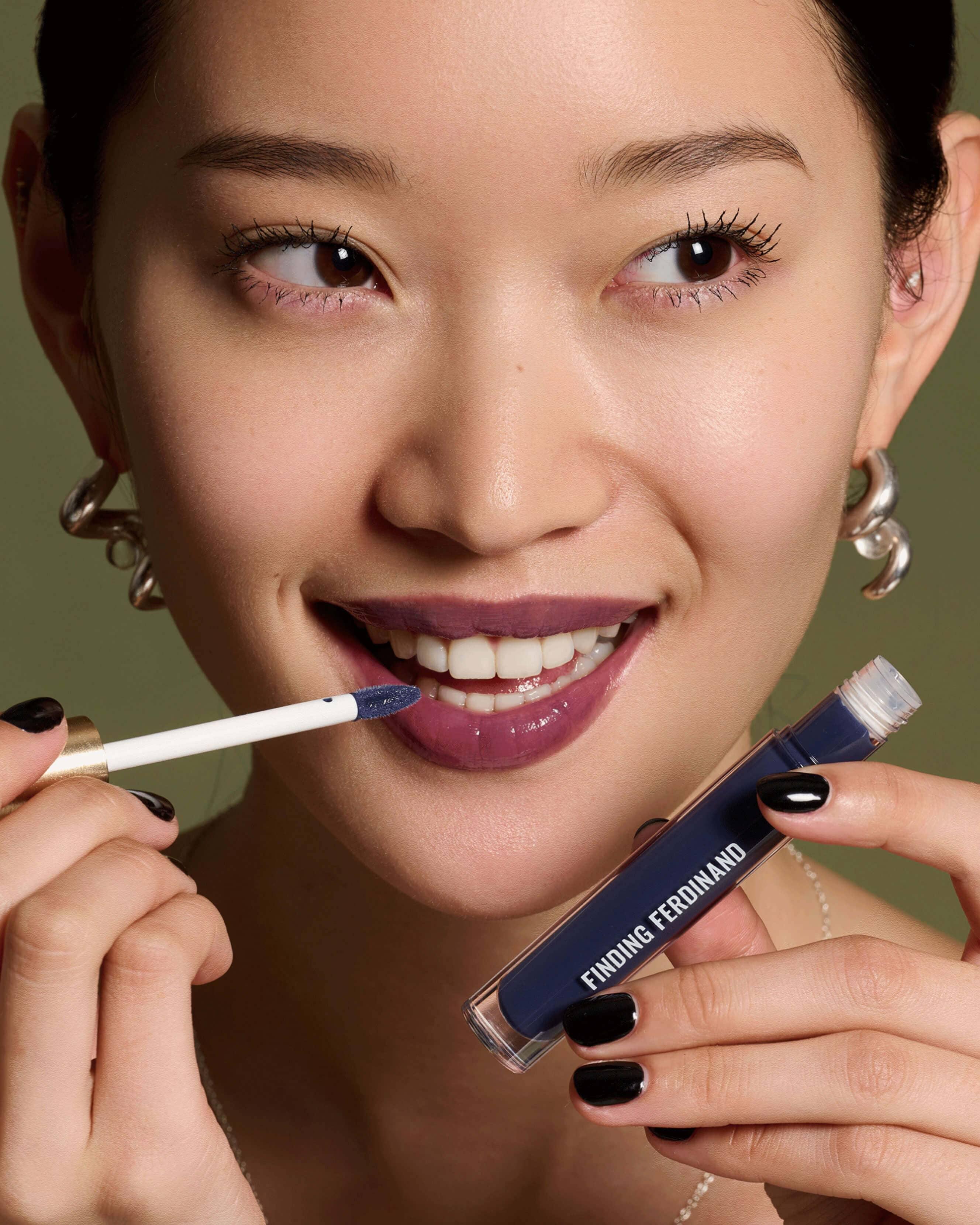 Delicate Gloss 14