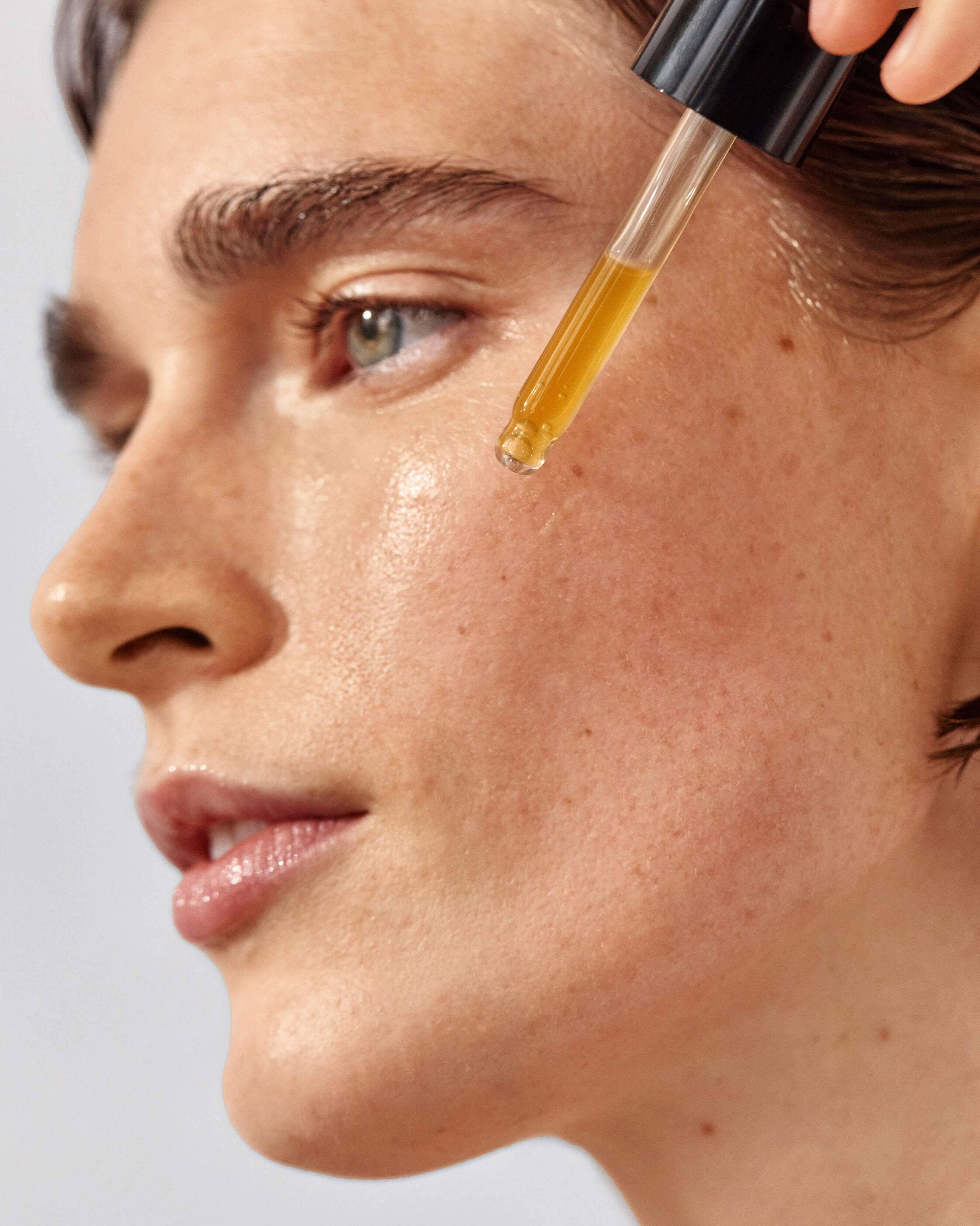 Chebula Active Serum 3